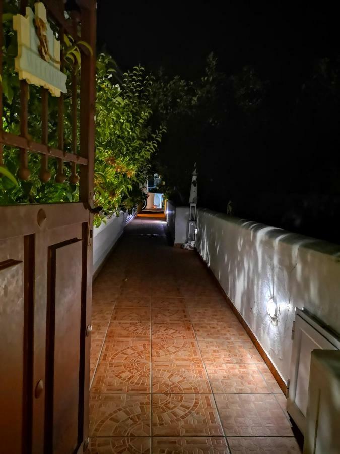 Spetses Center Comfy Apartment Zewnętrze zdjęcie